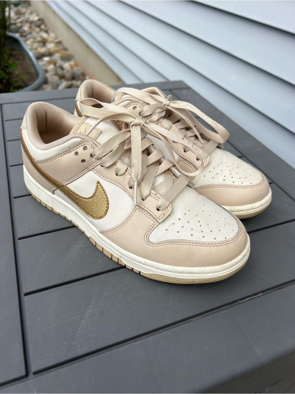 Nike Tennis shoes women’s 7.5